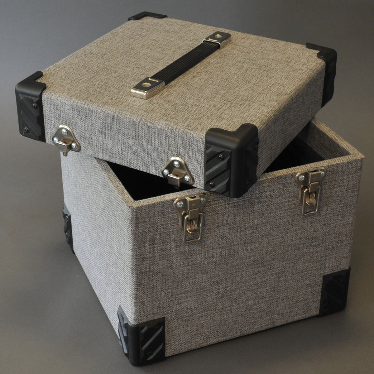 COFFRE EN BOIS RECOUVERT DE TISSU GRIS POUR 100 DISQUES VINYLE LP 33 RPM 12 POUCES
