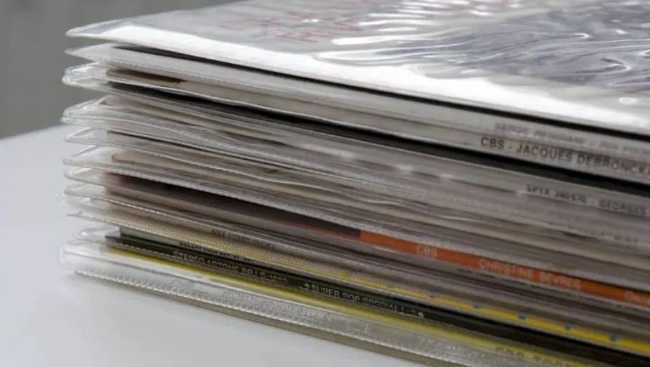 Schutzhüllen für Schallplatten, CDs und DVDs